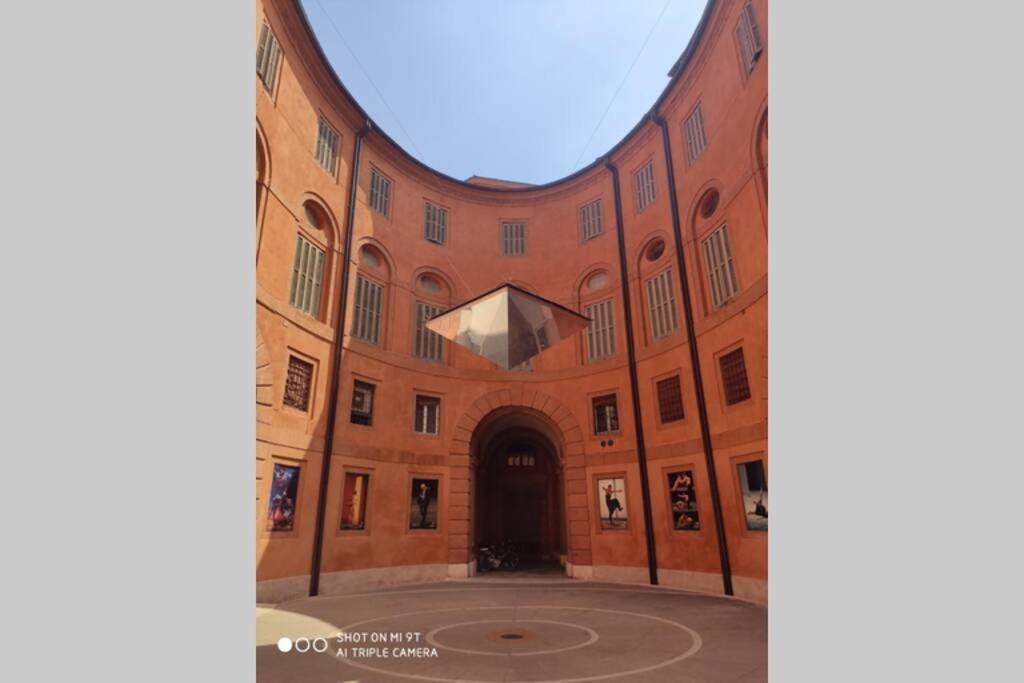 Appartement Il Nido Di Ari à Ferrare Extérieur photo